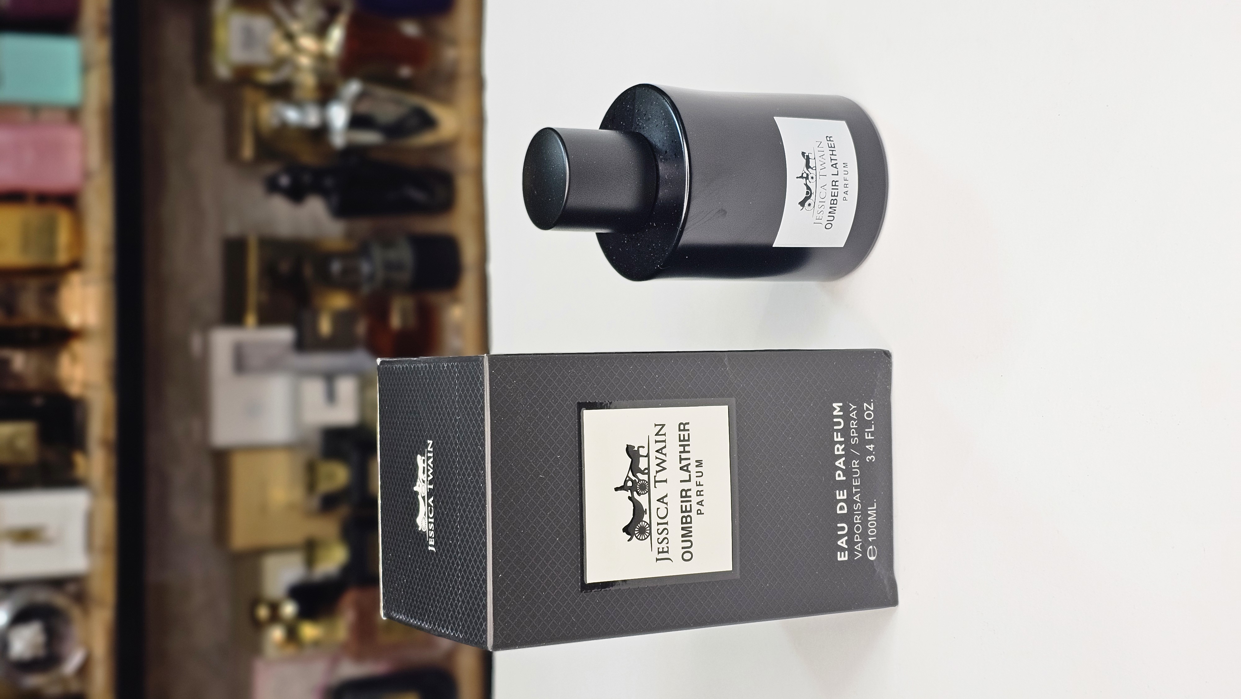 عطر ادوپرفیوم مردانه جسیکاتواین فورد مدل آمبر لدر حجم ۱۰۰ میل